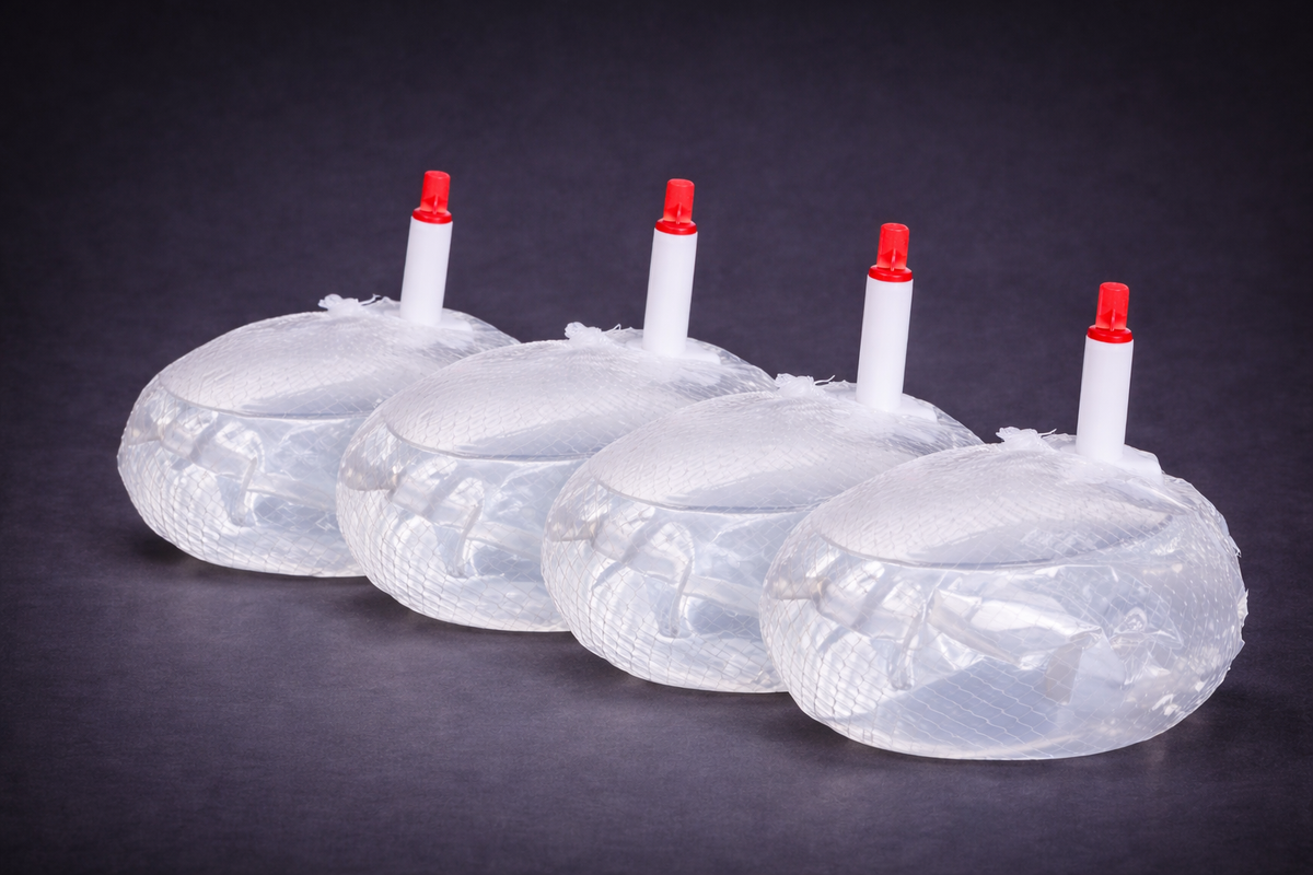 Four 1.6 L hand-sanitiser refill bags for the Healthy Splash dispenser